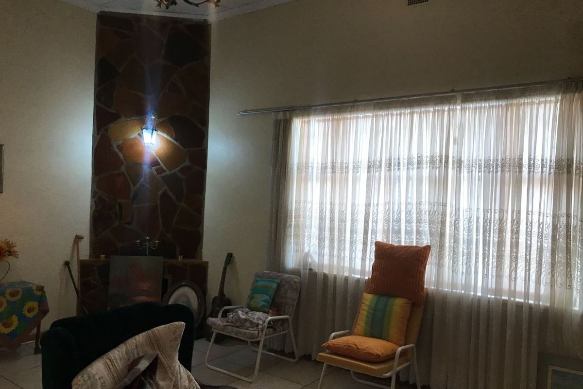 Great potential and opportunity for the entrepreneur or investor. - Photo 4