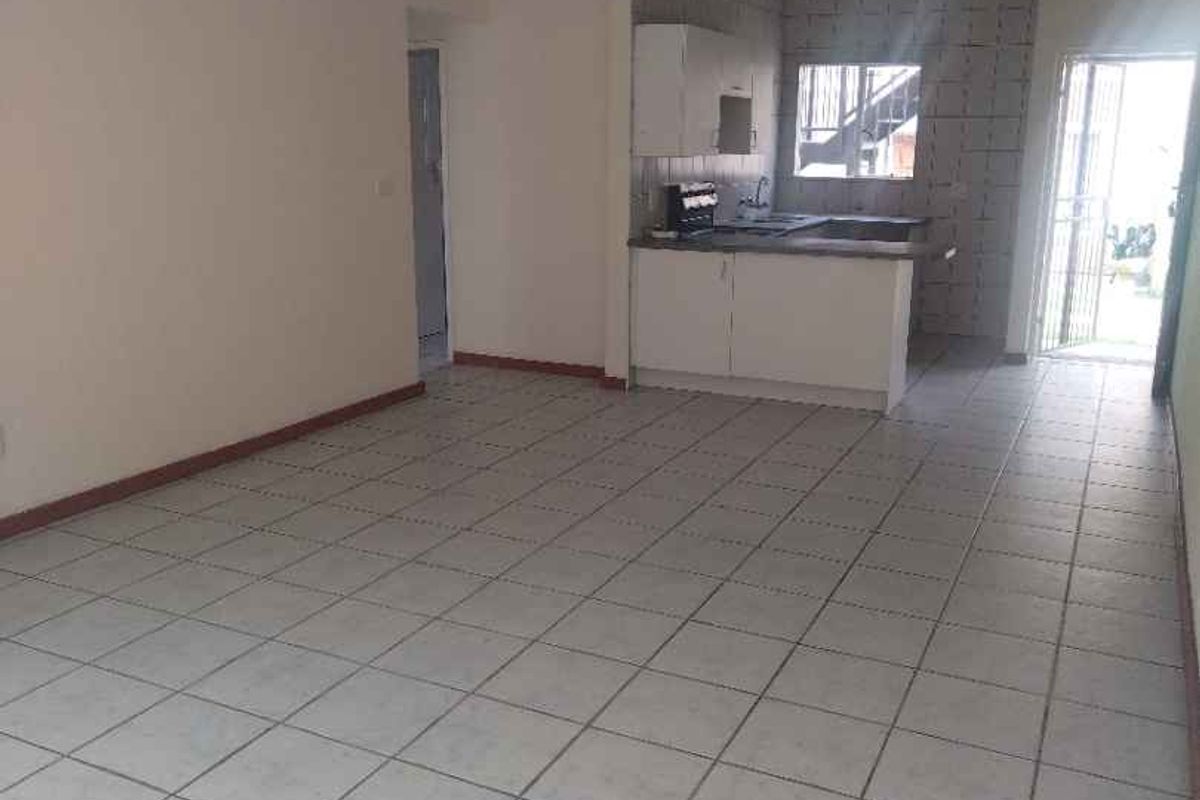 2 Bed , 1 bath ground floor unit for sale - Photo 2
