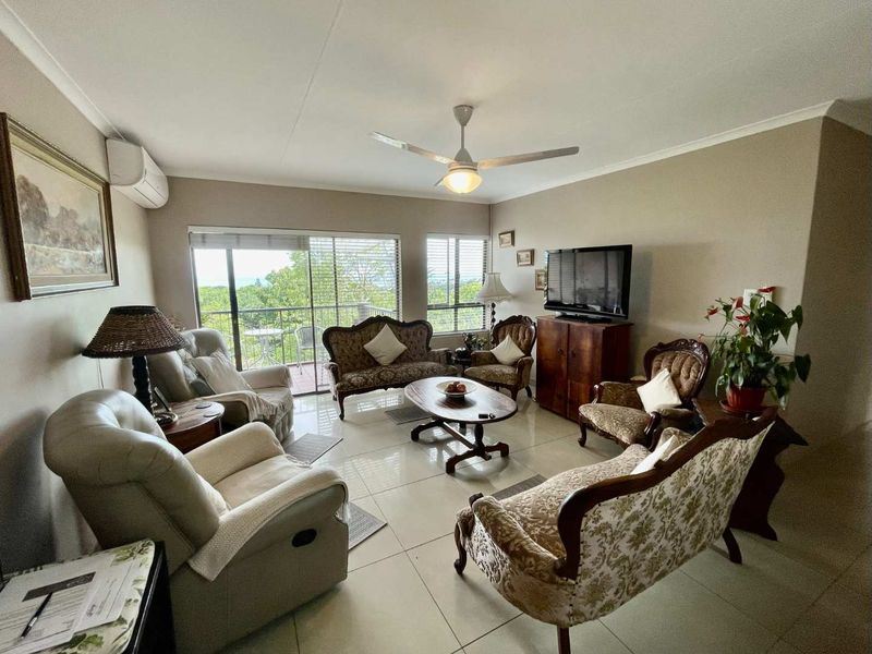 Immaculate 3 Bedroom Apartment in Ballito Cental - Photo 3