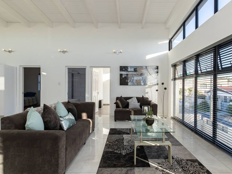 Location, Modern , Income generating - Photo 7