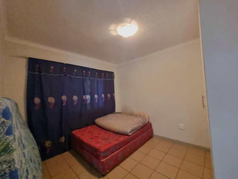 2 Bedroom Starter or Investment property Rocky Crest - Sommerton - Photo 9