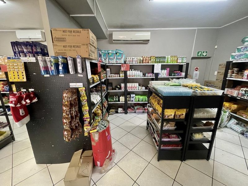 90m2 Retail Space To Let | Prime Durban North - Photo 3