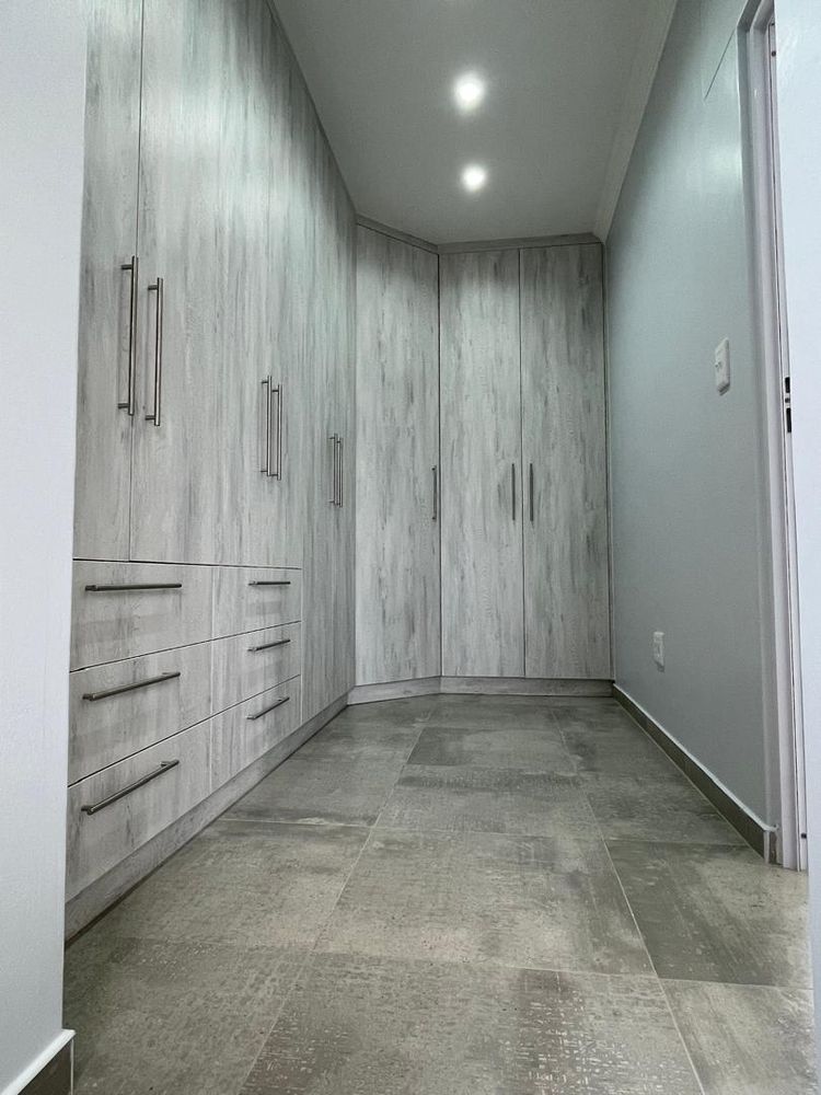 Main bedroom dressing area