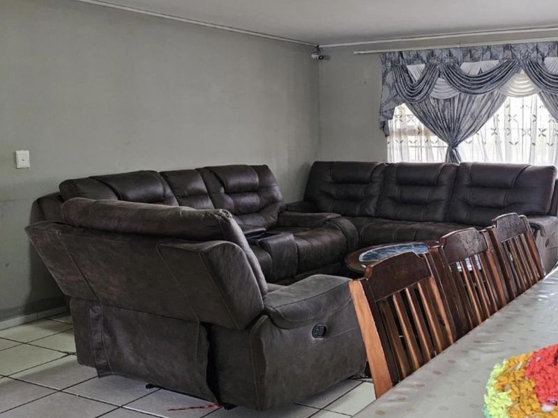 More than an apartment- it's a home. - Photo 4