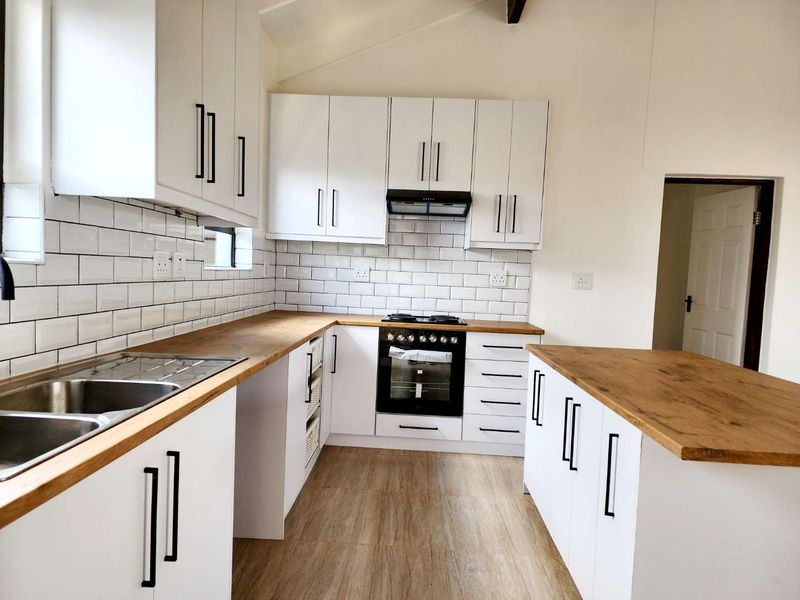 La Rochelle is brand new townhouse development in Hentiesbay. - Photo 4