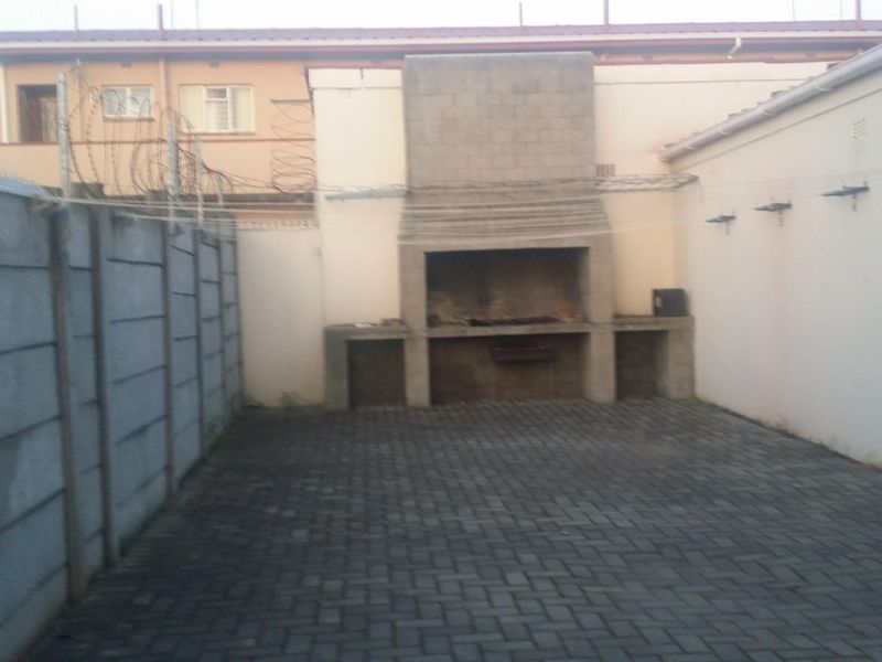 2 Bedroom Apartment-de Kuilen-Kuilsriver-To Let-RealtyAtlas - Photo 9