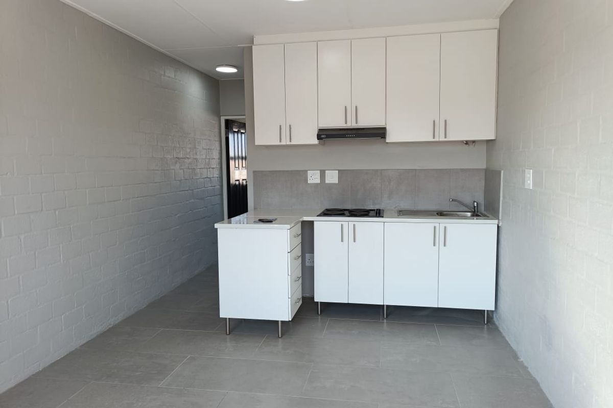 Modern North-Facing 1-Bedroom Apartment with Secure Parking - Photo 5