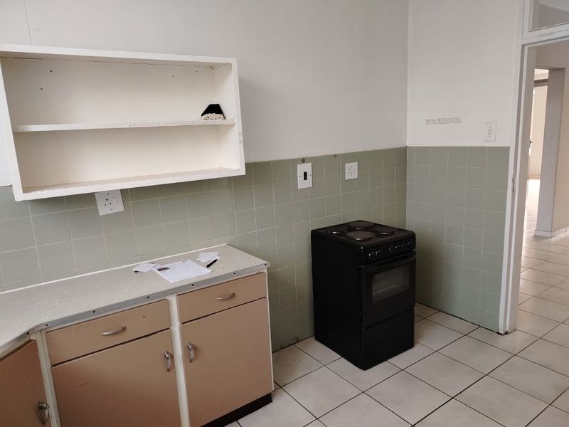 A Kitchen to Love: Well-Equipped & Ready for Your Culinary Adventures! - Photo 3