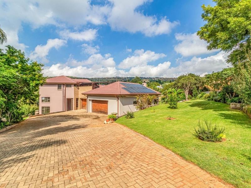 4 Bedroom House For Sale in Rangeview - Krugersdorp. - Photo 2