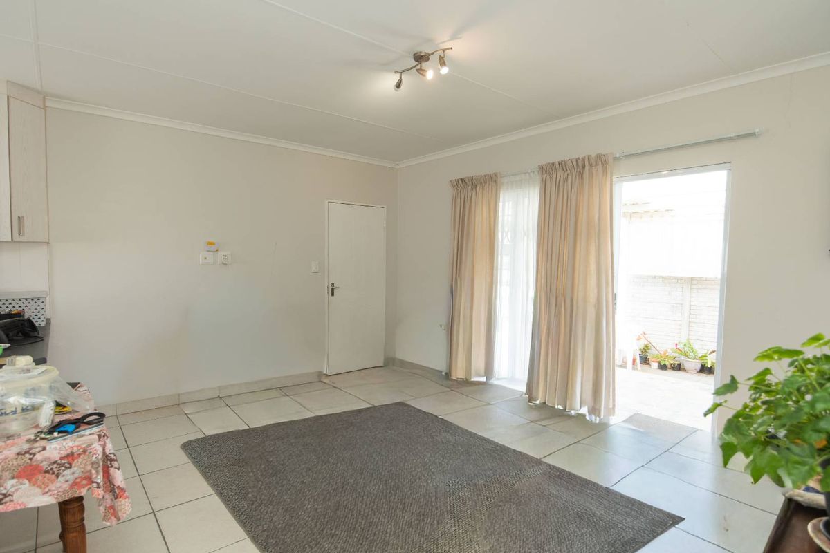 Lock-Up and Go! - Photo 5