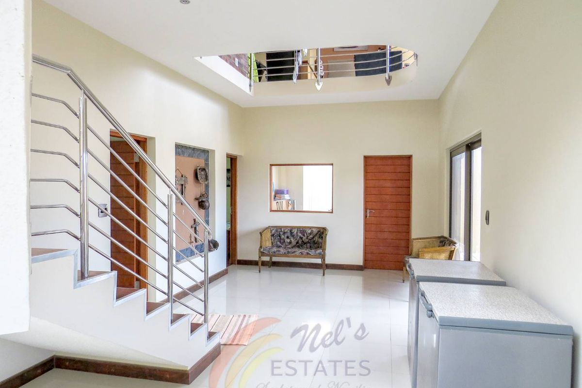 Spacious Family Home For Sale in Vogelstrand, Swakopmund - Photo 3