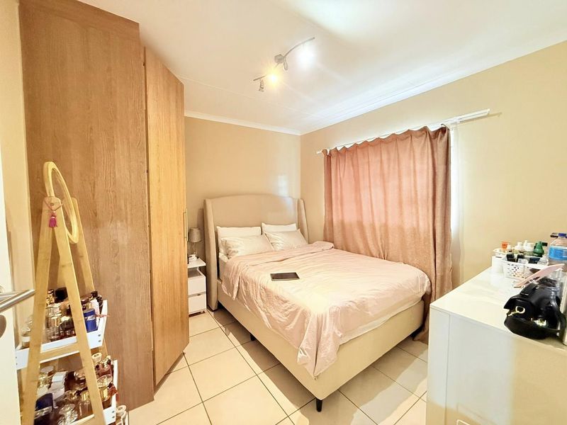 CLOSE TO CBD - Photo 6