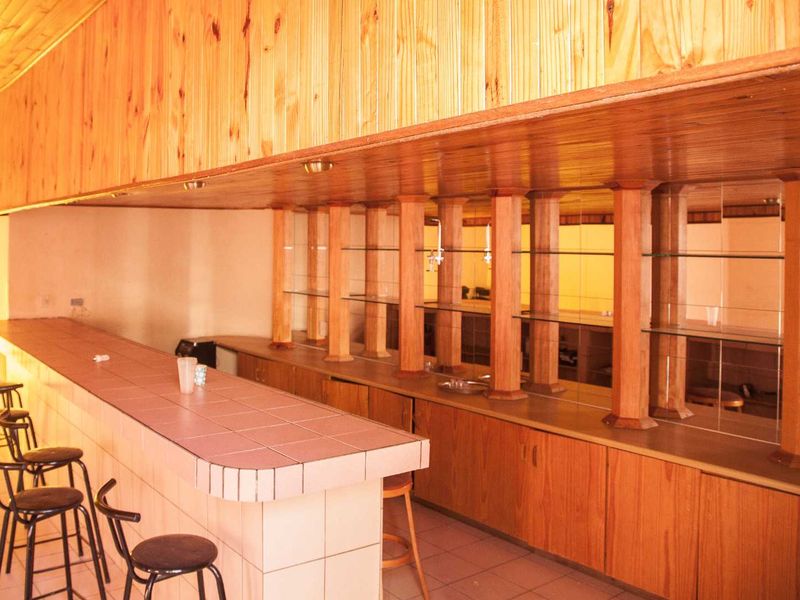 HOUSE FOR SALE - HOCHLAND PARK - Photo 2