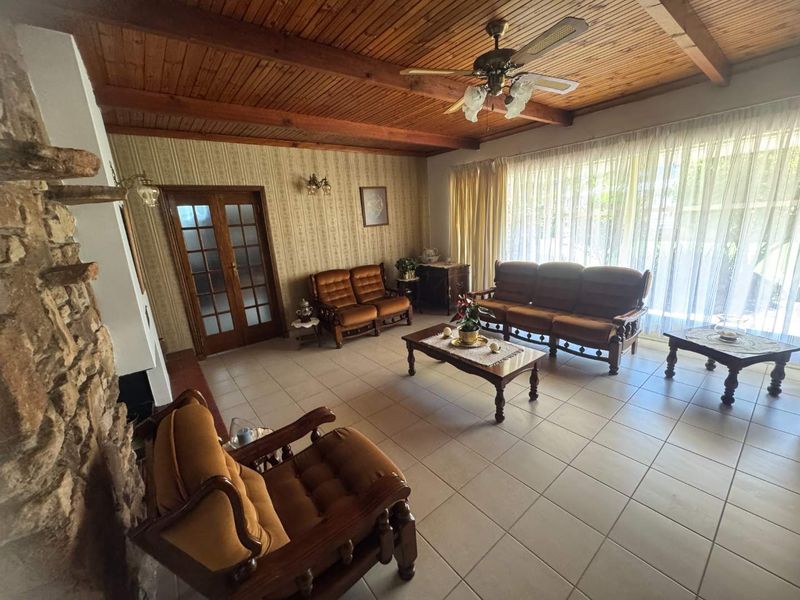 Large Family Home in Randhart for sale - Photo 5