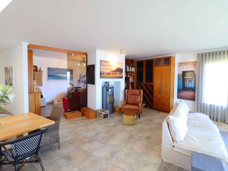 Luxury Sea View Penthouse for Sale in Swakopmund, Namibia – Prime Beachfront Location - Photo 5