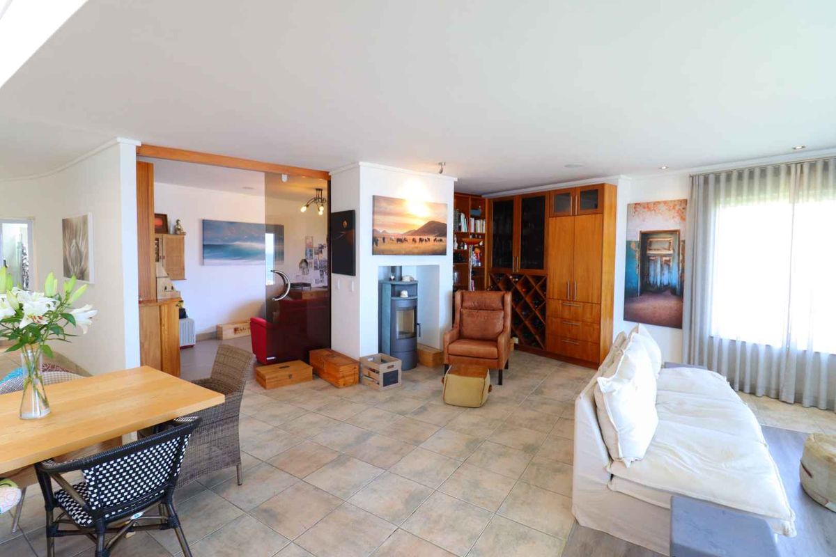 Luxury Sea View Penthouse for Sale in Swakopmund, Namibia – Prime Beachfront Location - Photo 5