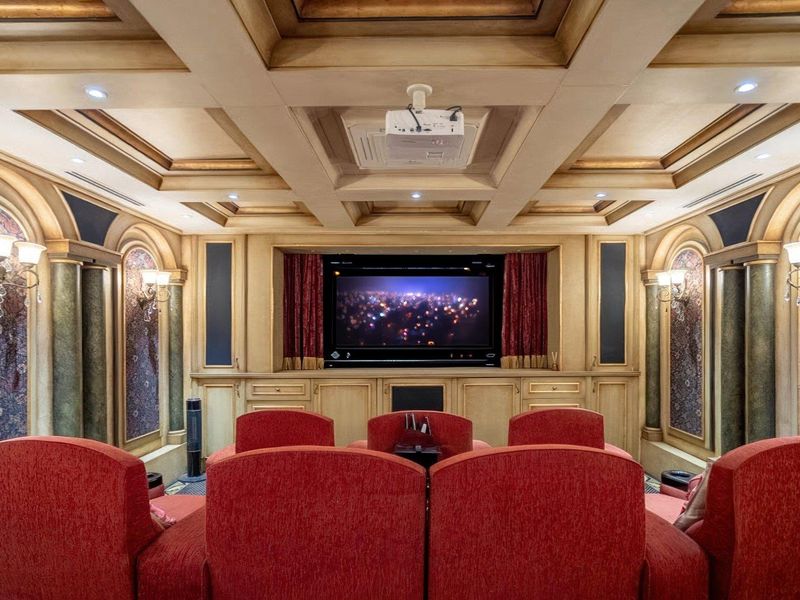 Palatial Estate of Distinction - Photo 7