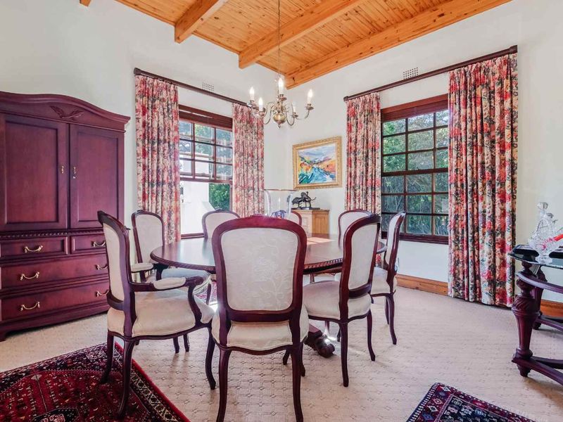 A CAPE DUTCH MASTERPIECE IN THE HEART OF ONE OF LONEHILL’S TOP BOOMED AREAS - Photo 8