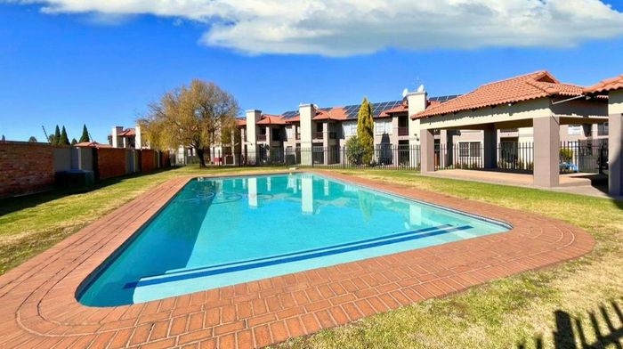 Property #2554017, Apartment For Sale in Van Dyk Park