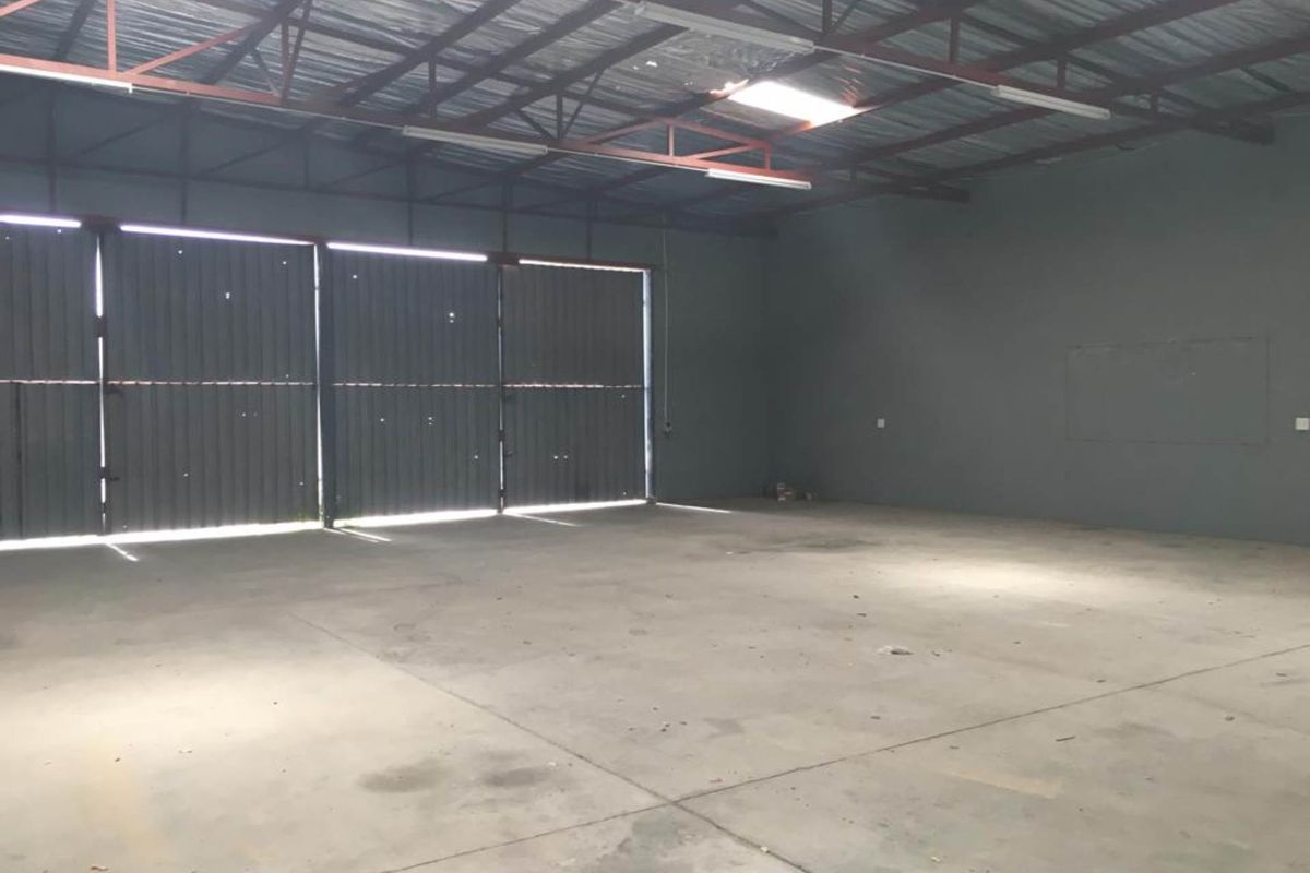 FOR SALE- INDUSTRIAL PROPERTY IN KATIMA MULILO, NAMIBIA - Photo 4