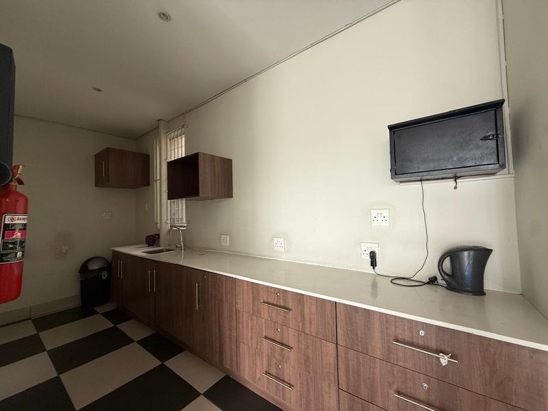 Restaurant/Bakery Space to Let – 1st Floor, 102 Corlett Drive, Illovo - Photo 5
