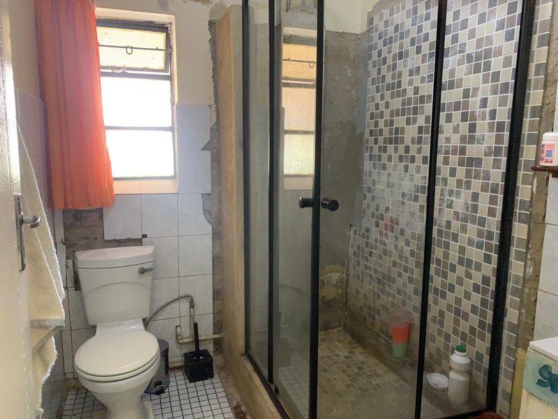 Charming 3 bedroom house available for sale in South Hills - Photo 9