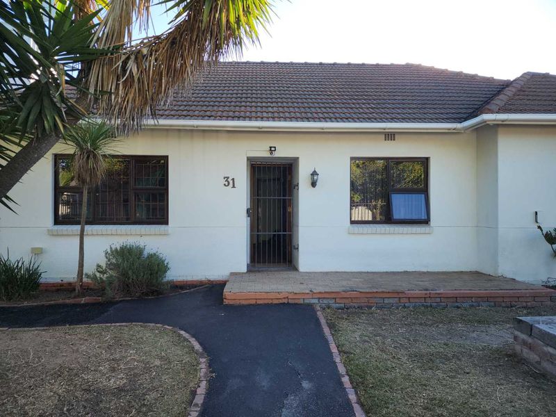 3 - 4 Bedroom Family Home - Photo 4