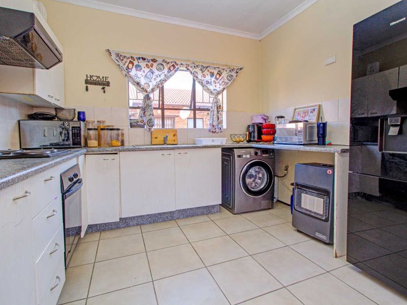 Seamless Living: Perfect Apartment in Top Location! - Photo 6