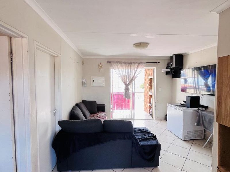 FOR SALE | Bacardi Court - Otjomuise Ext 8 | N$ 590 000 - Photo 5