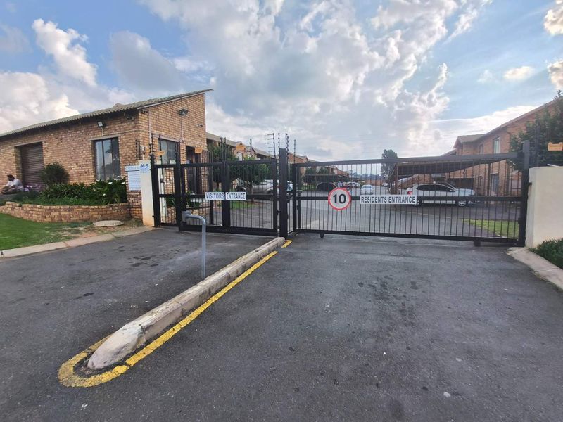 2 bed 1 Bath apartment in Kempton Park, Chloorokop - Photo 7