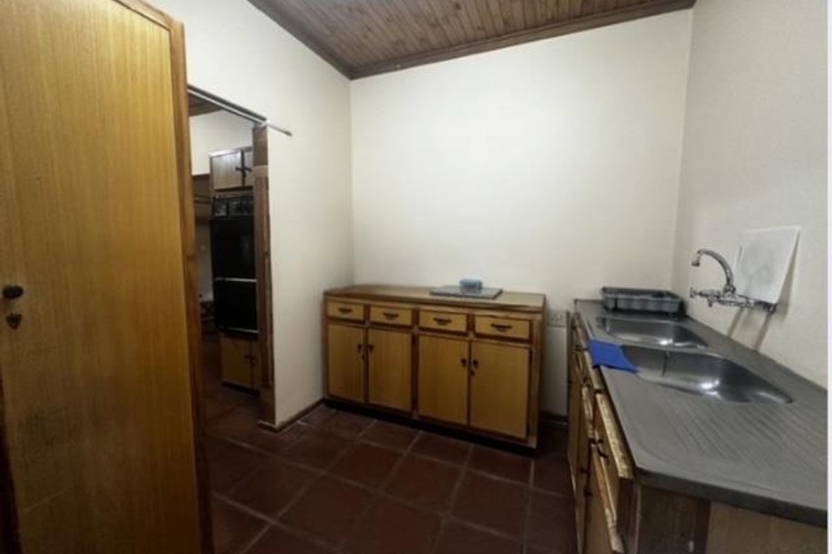 Furnished Home with Borehole in Quiet Cul-de-Sac – Bultfontein - Photo 5