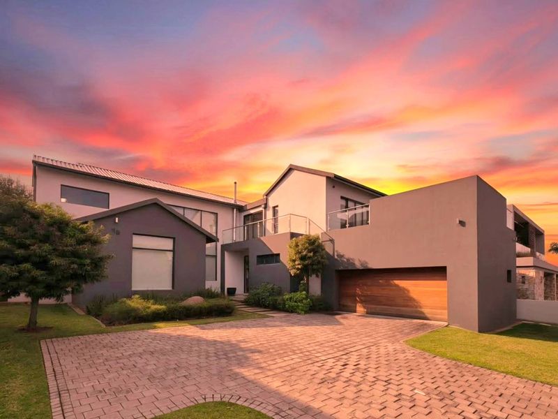 4 Bedroom House plus study and more to Rent in Steyn City - Photo 1