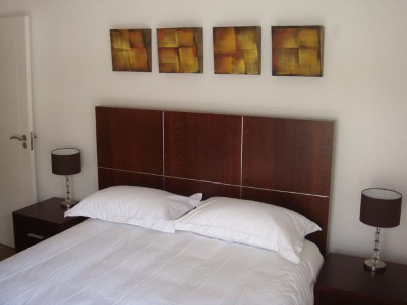 SPACIOUS  EXECUTIVE 2 BED 2 BATH FULLY FURNISHED TOWNHOUSE MORNINGSIDE - Photo 9