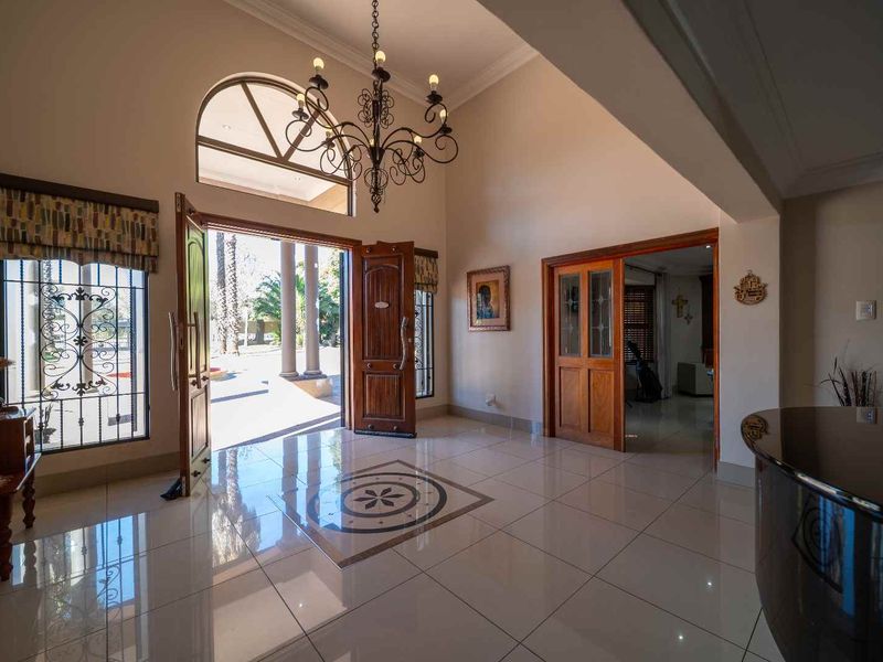 Exceptional Luxury Lifestyle Estate on 16,203m2 Agricultural Holding | Benoni AH - Photo 6