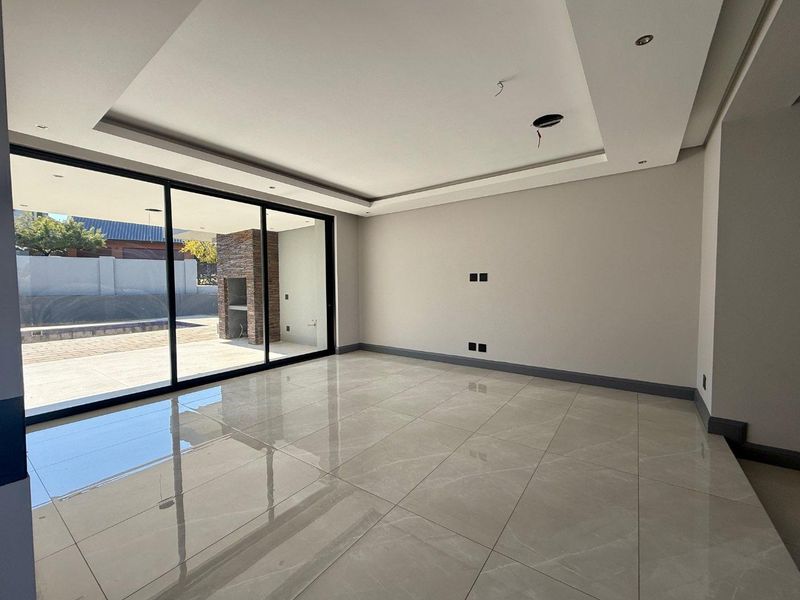 Modern Masterpiece on a Prime Corner Stand, Designed by SBE - Photo 7