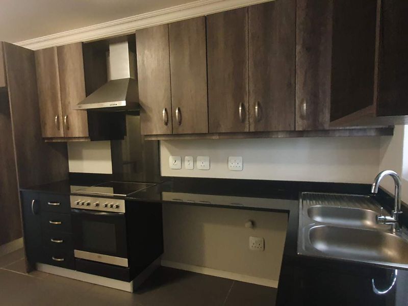 Unfurnished 2 Bed Apartment Available for Rent in Rivonia - Photo 4