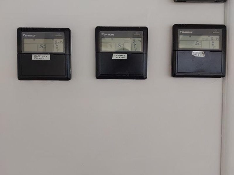 Elevate Your Practice: Prime 287 sqm Office Space Awaits - Photo 8