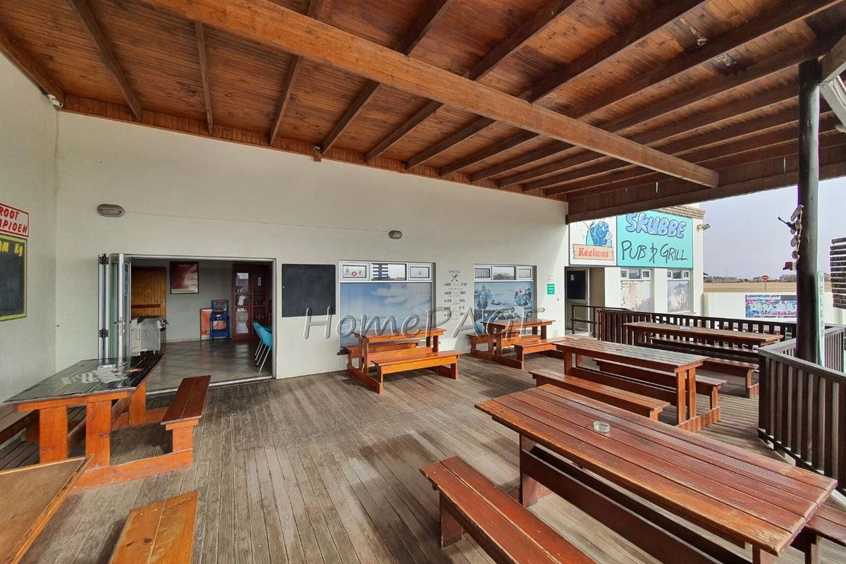Retail Building and Running Concern, Henties Bay:  SKUBBE BAR IS FOR SALE - Photo 5