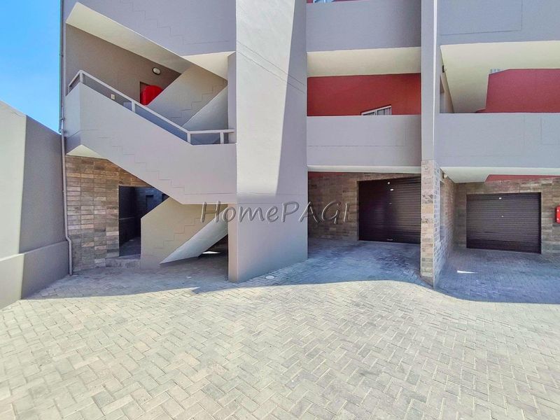 Long Beach Ext 2, Walvis Bay:  Apartment in Dolphin View is for Sale - Photo 3