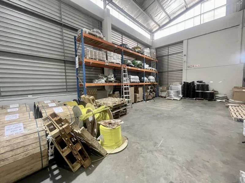 Hendra - Large 1,671m2 Warehouse To Let – Riverhorse Valley - Photo 7