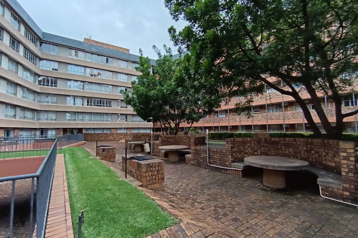 MAKWASSIE - walking distance from Campus - Photo 2