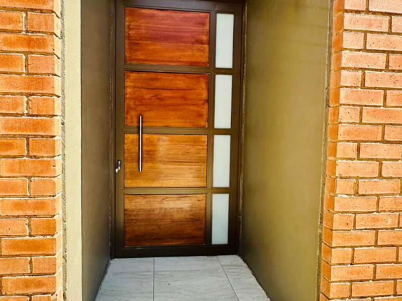 Your Dream 3-Bedroom Home in Germiston Awaits – Modern Living Meets Prime Location! - Photo 2