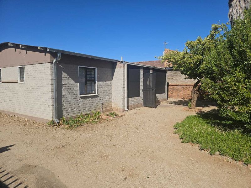 Cosy renovated two-bedroom house for sale - Photo 1