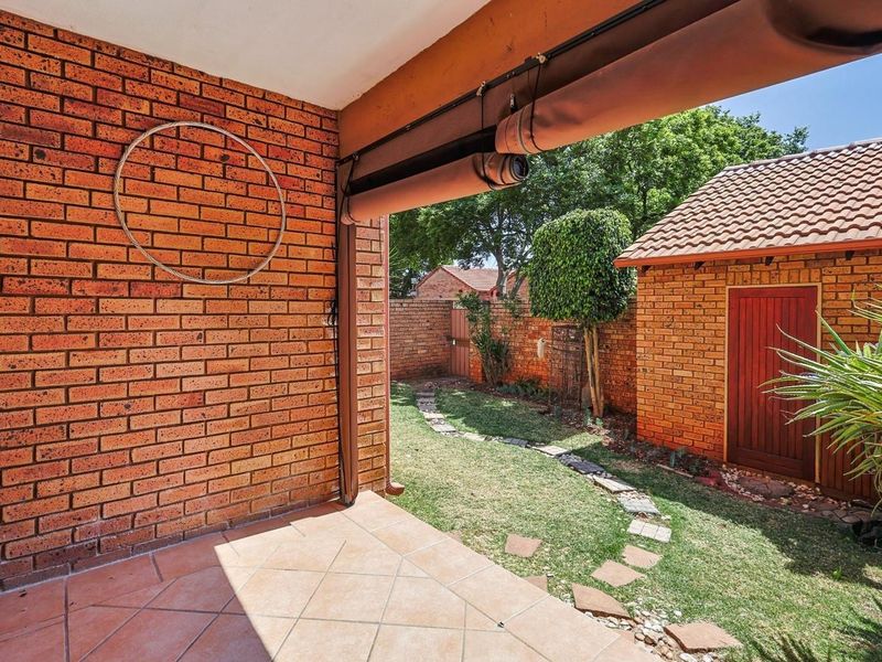 Ground Floor 2-Bedroom Apartment with Garden & Garage – For Rent in Equestria Estate - Photo 5