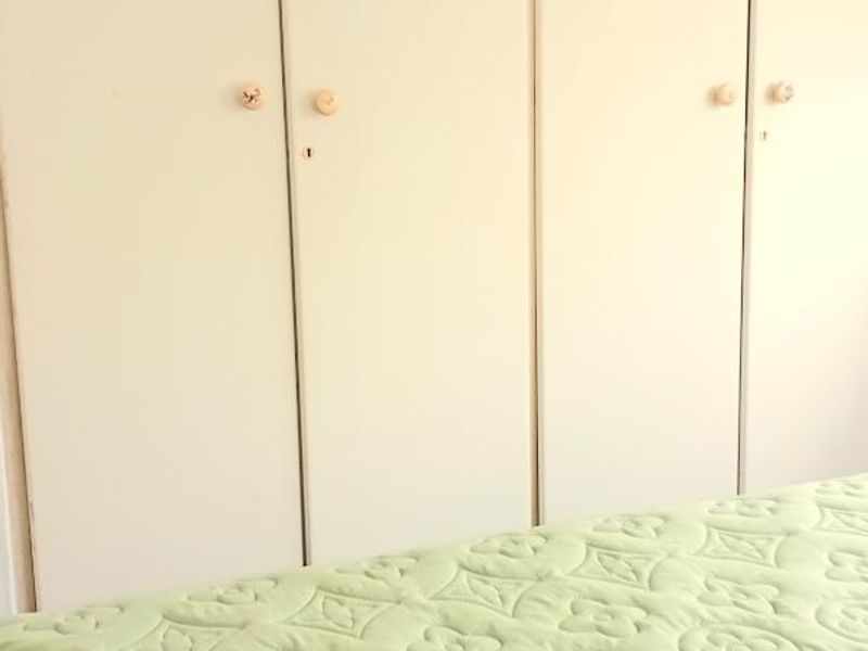 Spacious 3 Bedroom Apartment - Photo 10