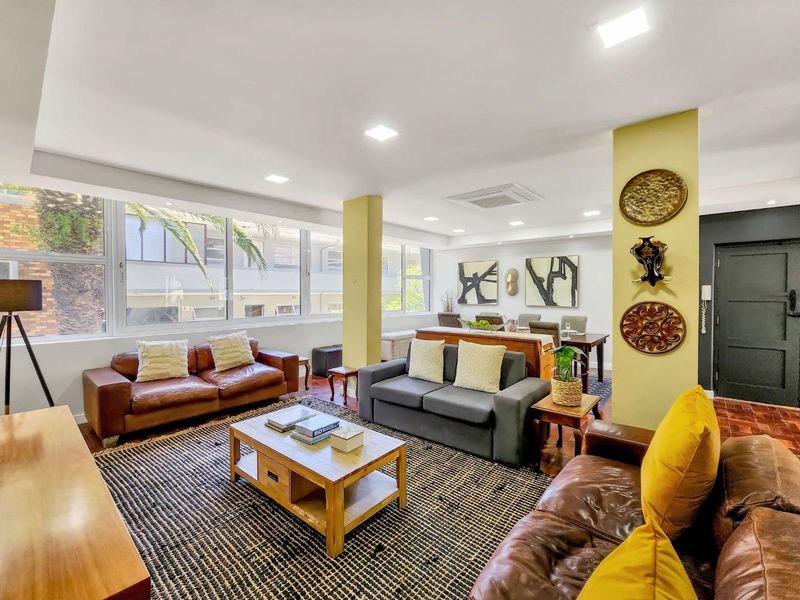 Super spacious furnished 3 bed apartment with 3 parkings - Photo 2