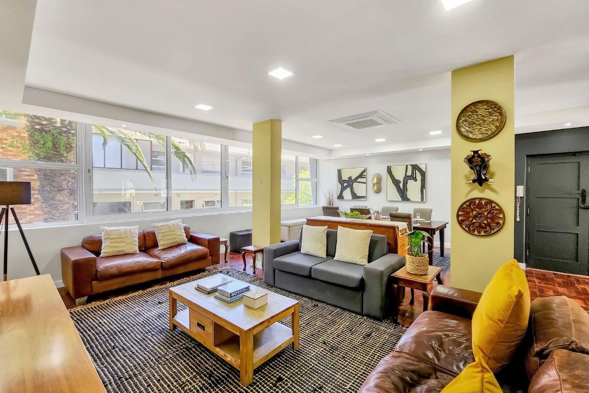 Super spacious furnished 3 bed apartment with 3 parkings - Photo 2