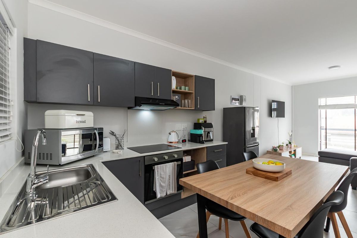 Modern 2 bedroom Apartment. - Photo 5