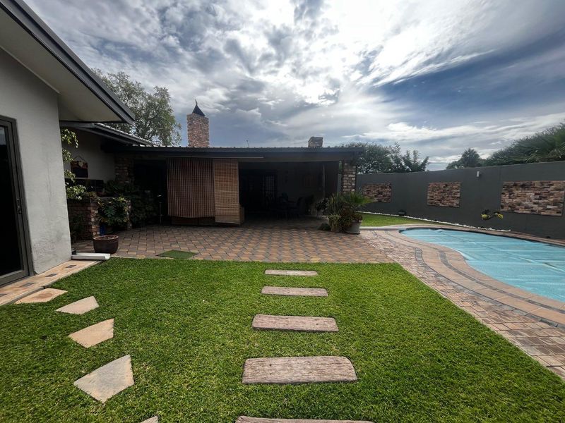 Rare find in Pioneers Park - Photo 3