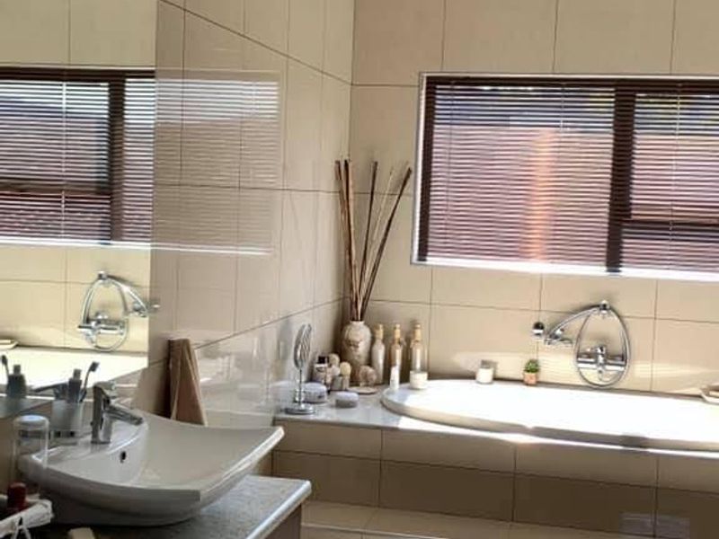 Auasblick- For Sale-N$ 7 300 000 - Photo 7